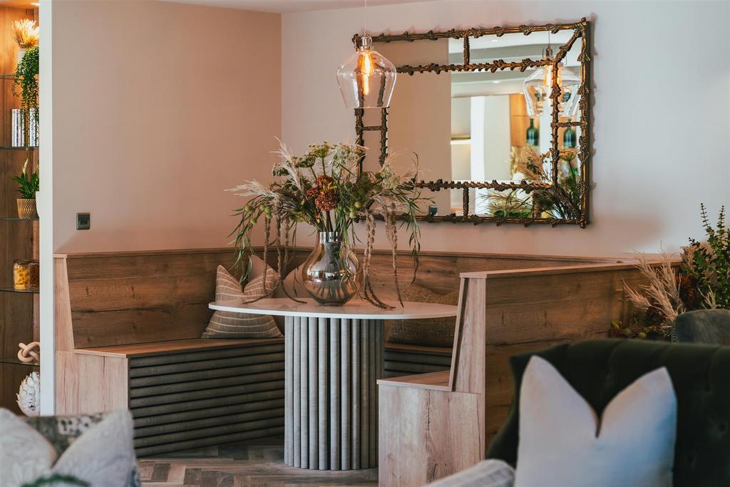 Living/Dining Room