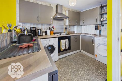 4 bedroom terraced house for sale, Sovereign Way, Chapel-En-Le-Frith, SK23