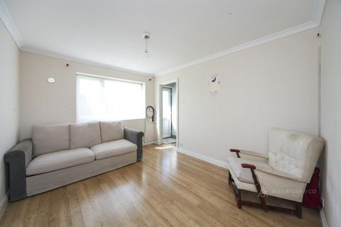 2 bedroom house to rent, Fareham Way, Dunstable LU5