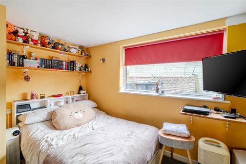 4 bedroom semi-detached house for sale, Court Orchard Road, Bridport