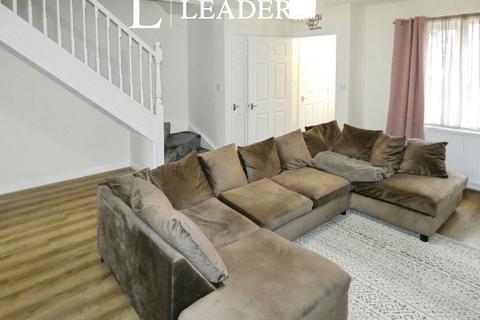 3 bedroom semi-detached house to rent, Doncaster Road, Langold, Worksop, S81