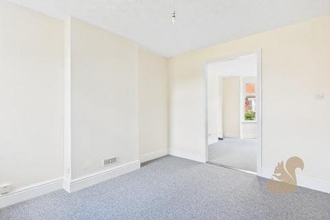 3 bedroom end of terrace house to rent, Cornwall Road, Felixstowe