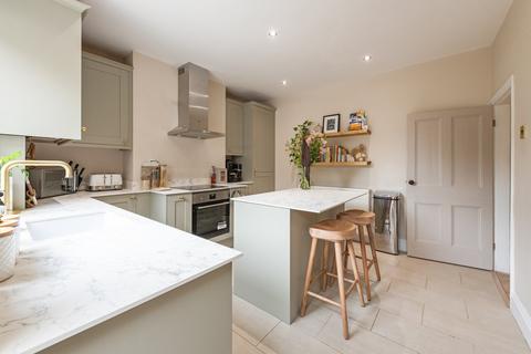 3 bedroom end of terrace house for sale, Cobden Street, Stourbridge, DY8
