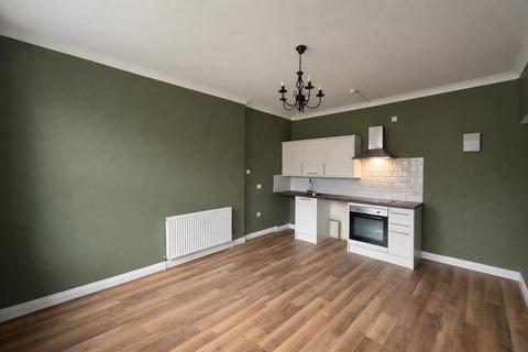 1 bedroom flat to rent, Albert Road, Bexhill-On-Sea TN40