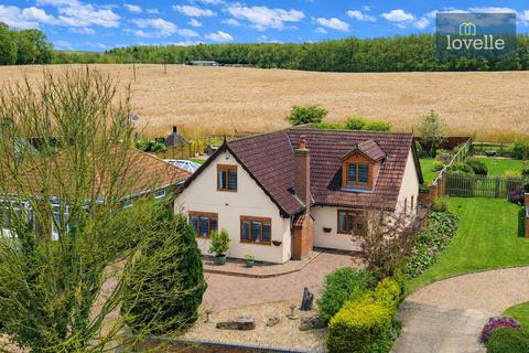 undefined, Top Road, Little Cawthorpe LN11