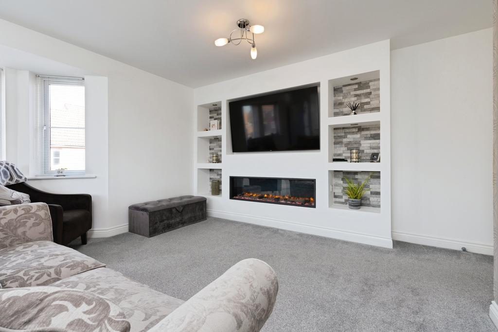 Apartment in Newcastle upon Tyne - View 3