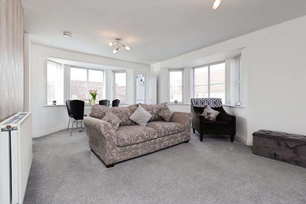 Apartment in Newcastle upon Tyne - View 5