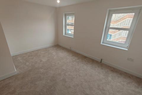 3 bedroom maisonette to rent, Spenser Grove, London, London, N16