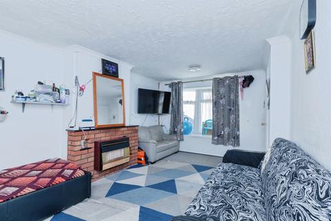2 bedroom semi-detached house for sale, Roborough Green, Leicester, Leicestershire, LE5