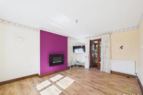 undefined, Orchard House, Llandrinio