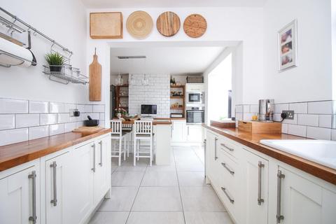 3 bedroom semi-detached house for sale, Pinetree Gardens, Whitley Bay