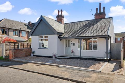 2 bedroom detached bungalow for sale, Warwick Road, Long Eaton