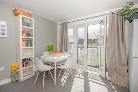 1 bedroom flat for sale, Arnold Road, Mangotsfield, Bristol, BS16 9LB