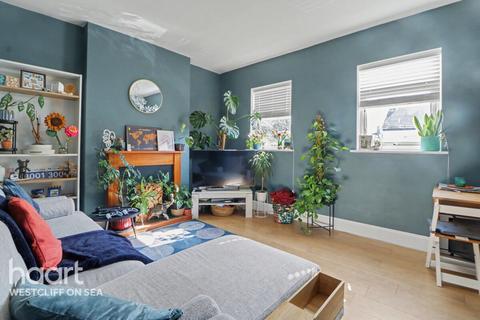 1 bedroom maisonette for sale, Albany Avenue, Westcliff-On-Sea