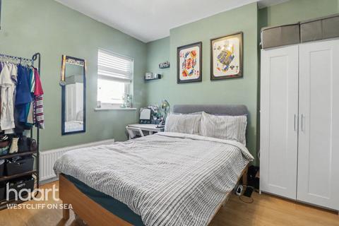 1 bedroom maisonette for sale, Albany Avenue, Westcliff-On-Sea