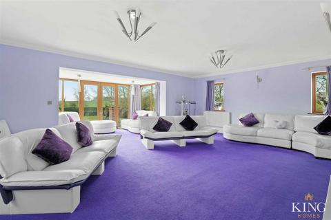 5 bedroom detached house for sale, Worcester Road, Knowle Fields, Alcester