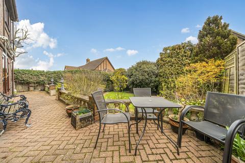 4 bedroom detached house for sale, Toynbec Close, Chislehurst, Kent, BR7