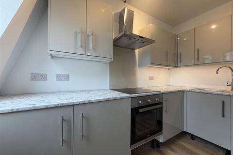 2 bedroom flat to rent, Broadwater Road, Worthing