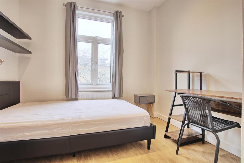 Bedroom 2 - 1.jpg