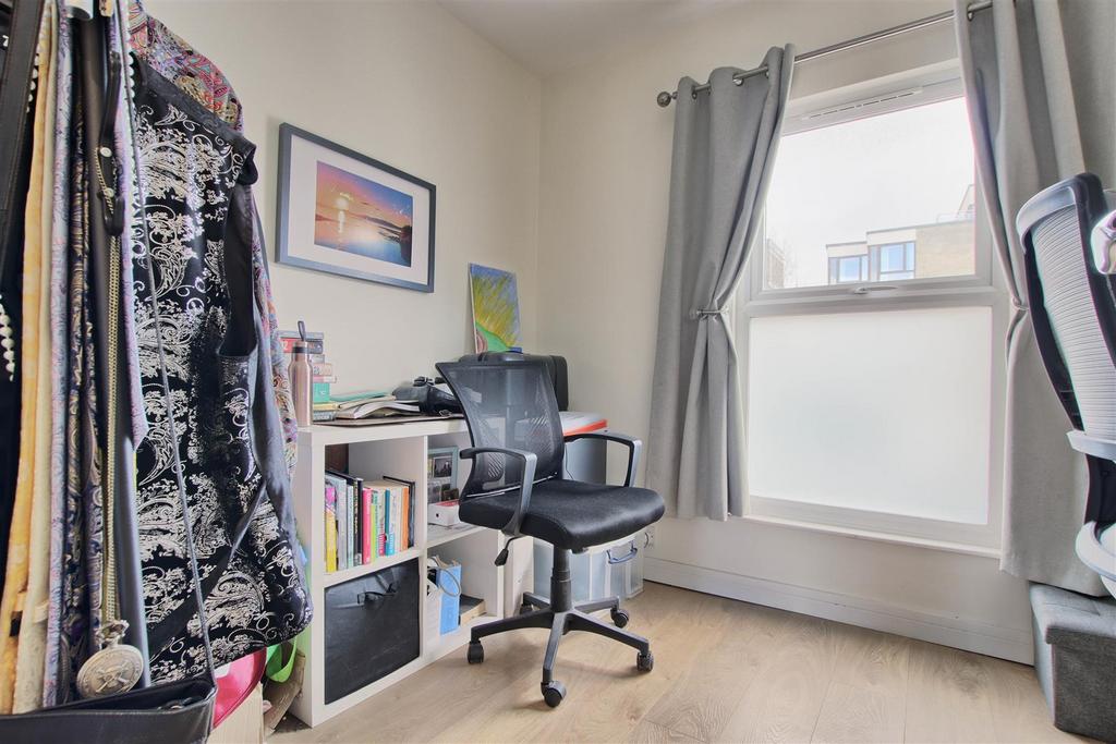 Bedroom 4 - 1.jpg