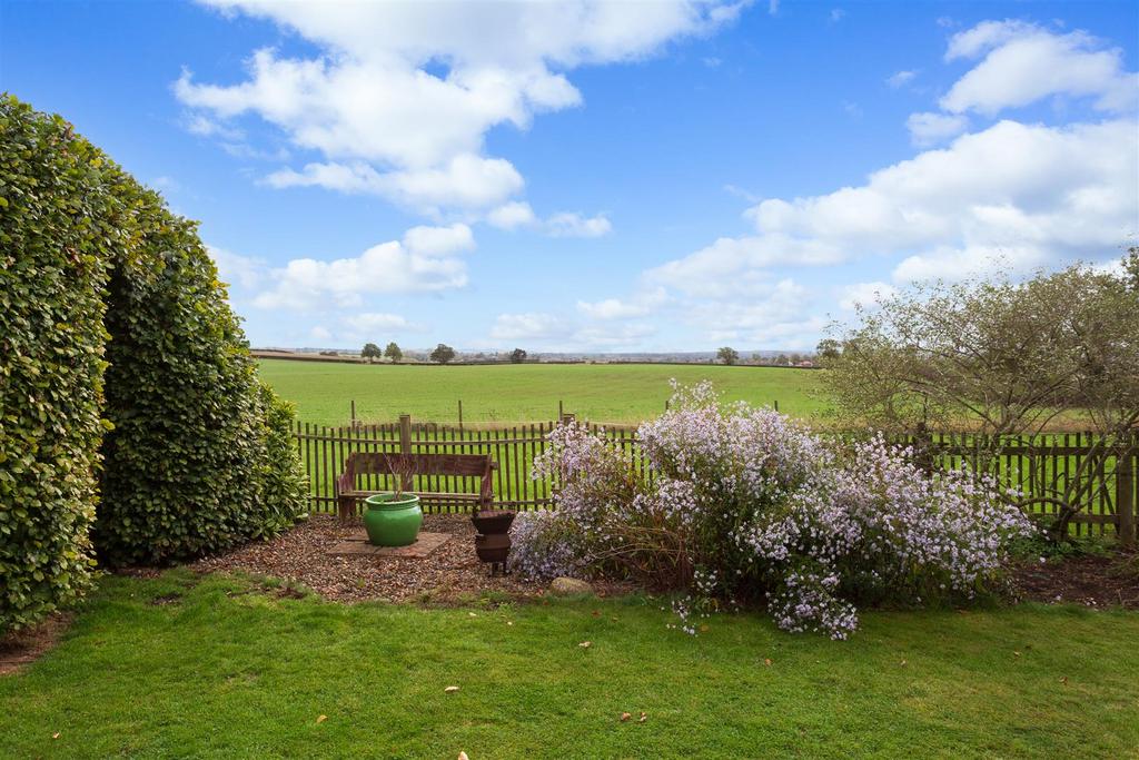 Woodsyde Farm-03 blue.jpg