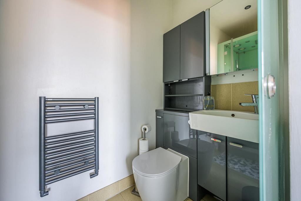 Ensuite