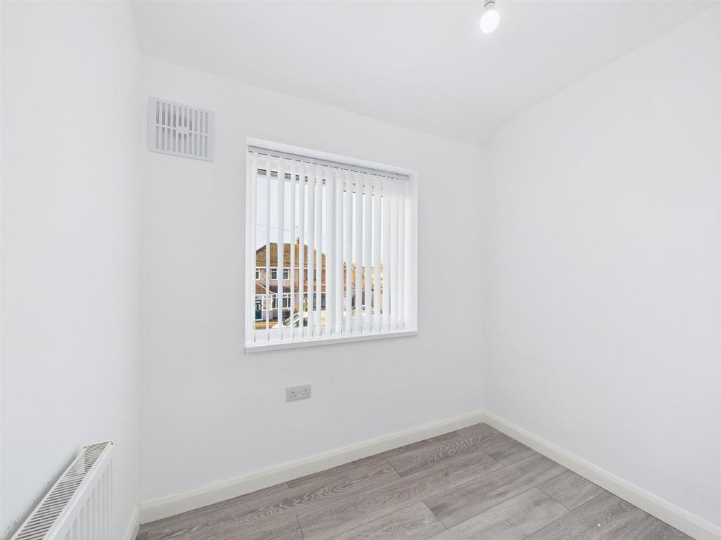 Bedroom 3.jpg