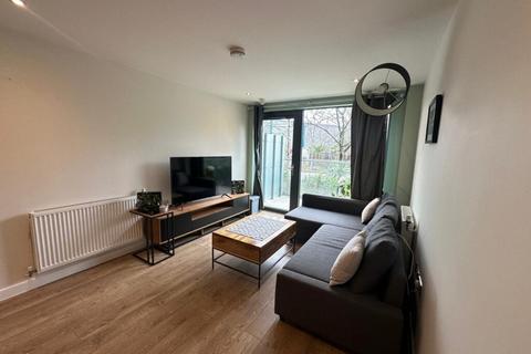 2 bedroom flat to rent, 2 Bedroom Flat – Lapwing Heights, Waterside Way, Tottenham Hale N17
