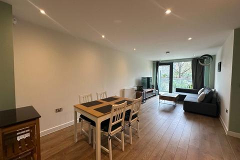 2 bedroom flat to rent, 2 Bedroom Flat – Lapwing Heights, Waterside Way, Tottenham Hale N17