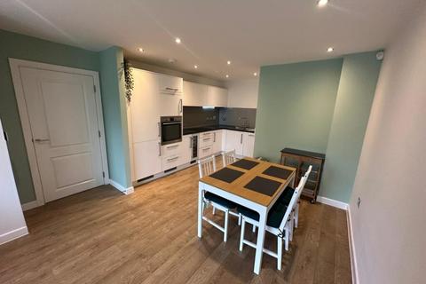 2 bedroom flat to rent, 2 Bedroom Flat – Lapwing Heights, Waterside Way, Tottenham Hale N17