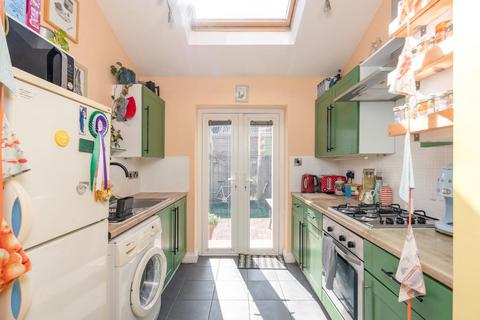 2 bedroom flat for sale, Westminster Road, Easton