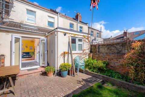2 bedroom flat for sale, Westminster Road, Easton