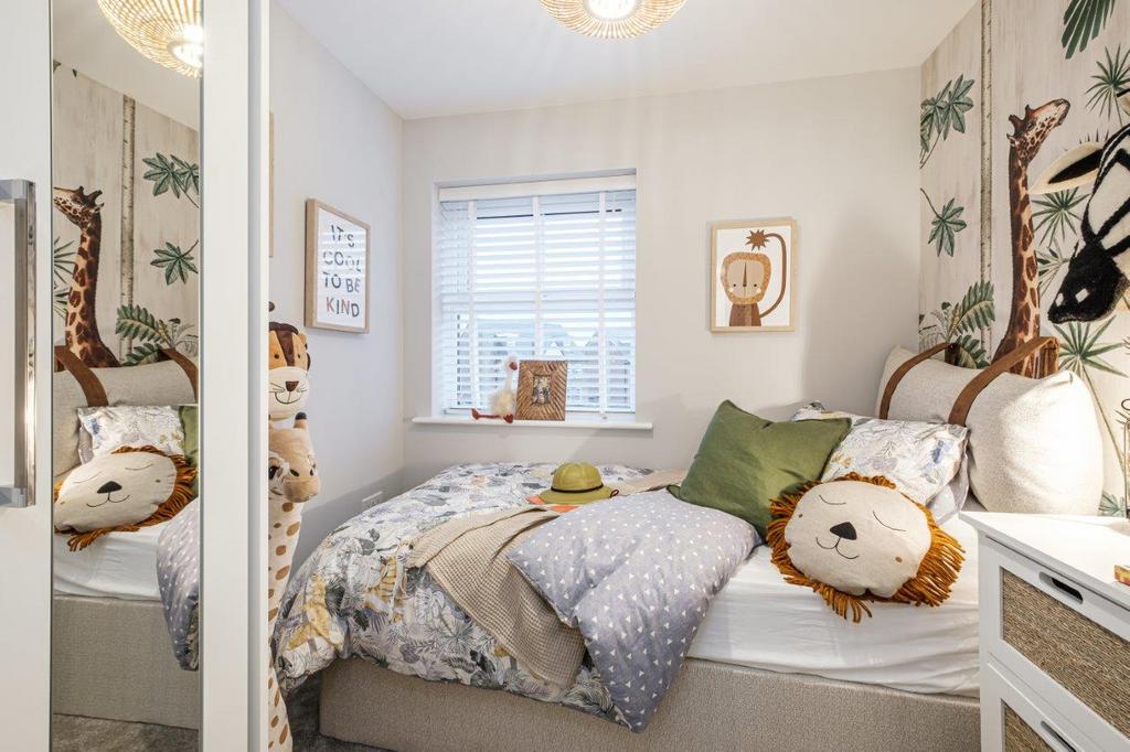 Hadley child's single bedroom with jungle theme