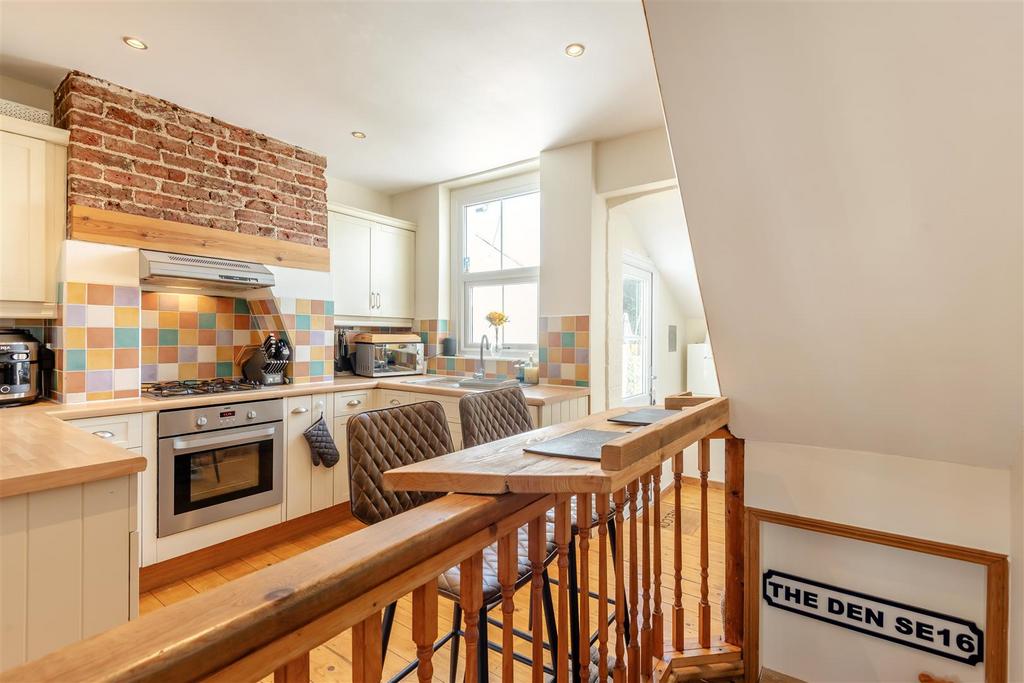 8684047-interior03.jpg