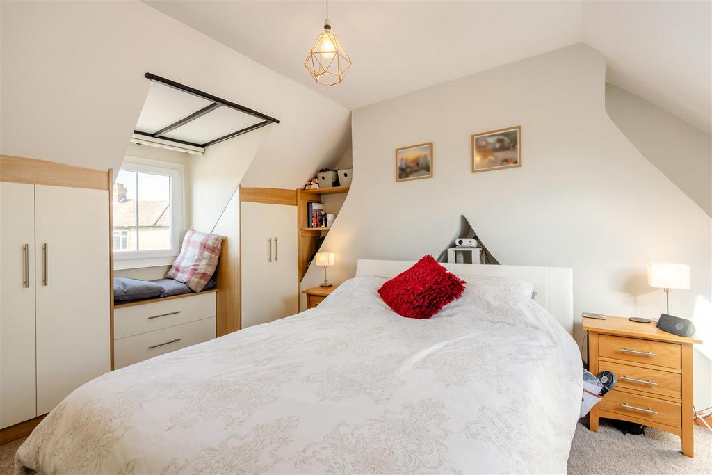 8684047-interior17.jpg