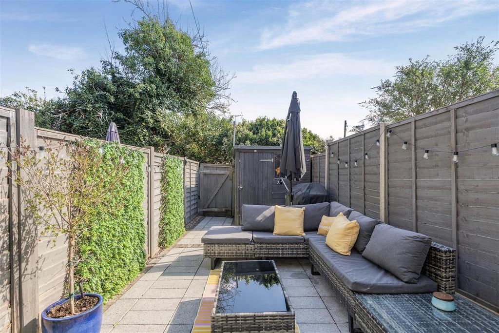8684047-exterior07.jpg