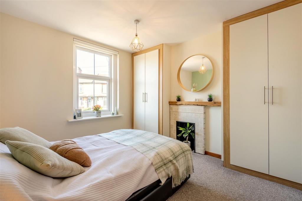 8684047-interior11.jpg
