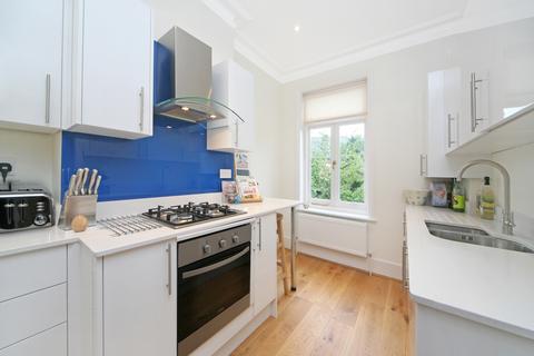 2 bedroom flat to rent, Lebanon Park, Twickenham, TW1