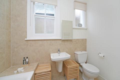 2 bedroom flat to rent, Lebanon Park, Twickenham, TW1