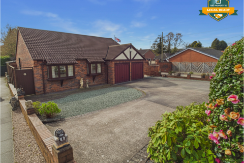 3 bedroom detached bungalow for sale, Brook End, Fazeley, Tamworth, B78