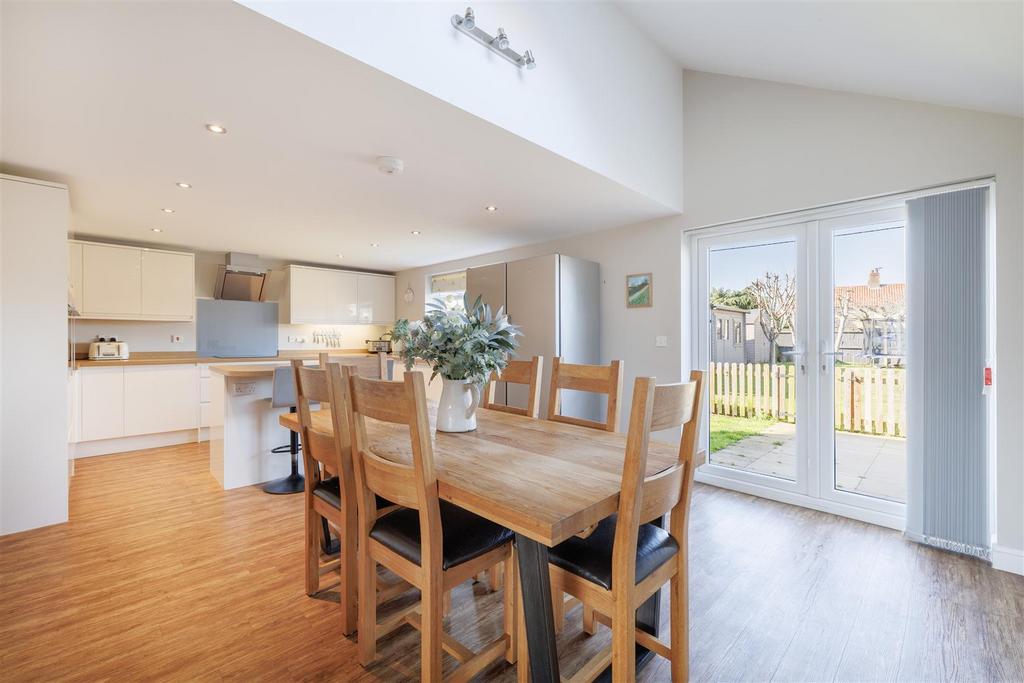 Int 29.jpg
