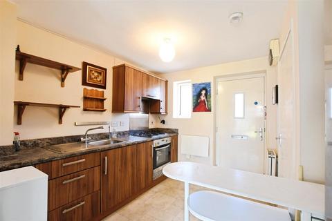 2 bedroom terraced house for sale, Woodheys Park, Kingswood, Hull