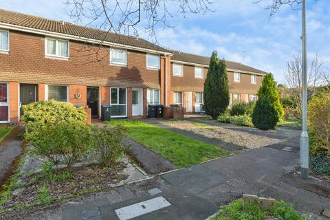 2 bedroom flat for sale, Henderson Close, Trowbridge, BA14