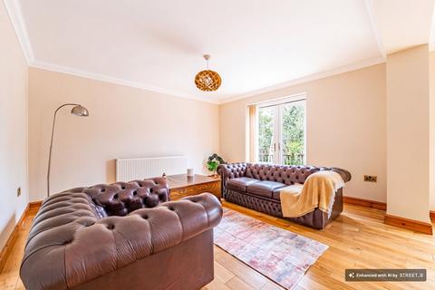 3 bedroom terraced house for sale, Quayside Close, Nottingham, NG2