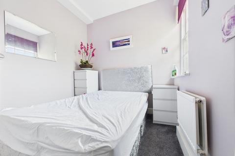 1 bedroom flat to rent, Leigham Court Road, London