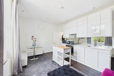 1 bedroom flat to rent, Leigham Court Road, London