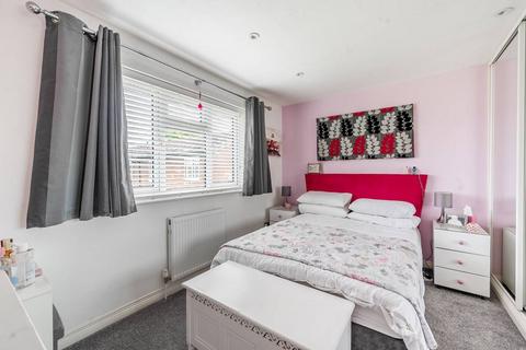 1 bedroom terraced house to rent, Hathaway Close, Ruislip, HA4