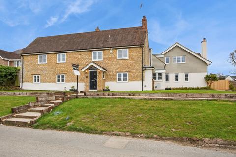 undefined, West End, Silverstone, Towcester NN12 8UY