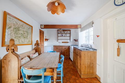 2 bedroom terraced house for sale, Red Lion Cottages, The Green, Shamley Green, GU5