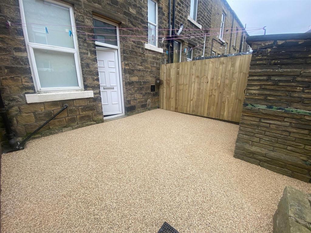 2 BACK YARD.jpg